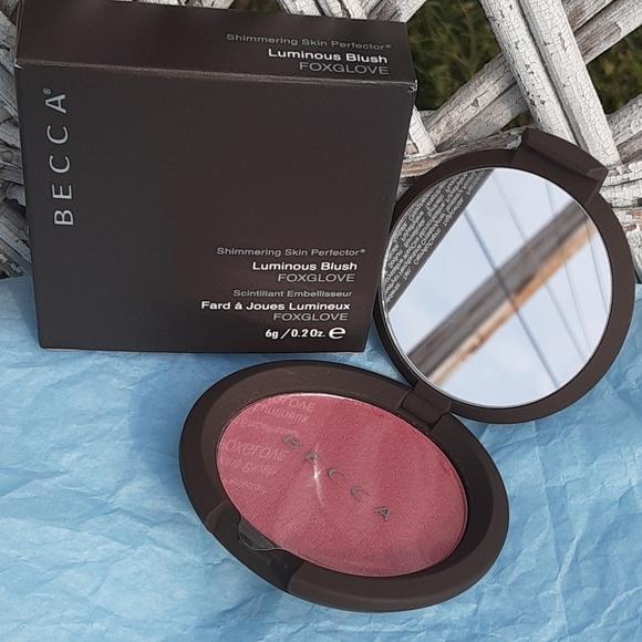 COPY - 💖BECCAShimmeringSkinPerfectorBlush&BeccaGl - Picture 2 of 13